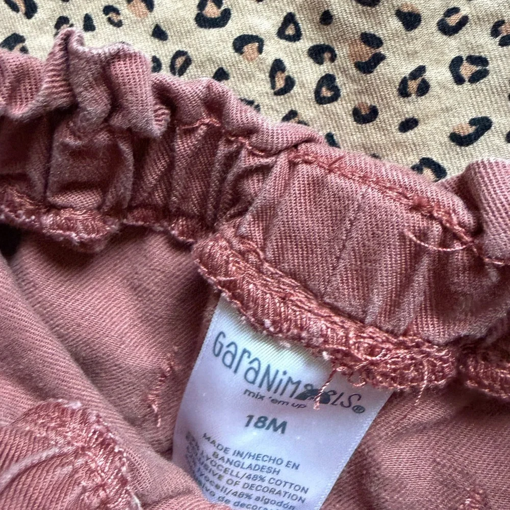 Garanimals|Baby girl outfit,Mauve Paperbag Waist Pants & Beige Leopard Top•••2T